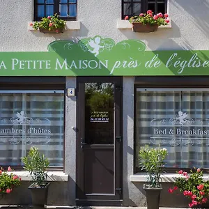 La Petite Maison Près De L'eglise Bed & Breakfast